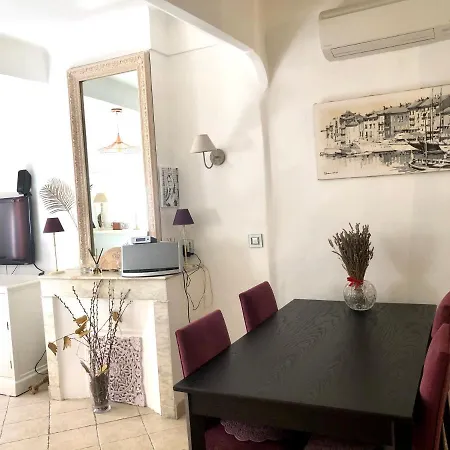 De Charme Au Coeur De * Saint-Tropez