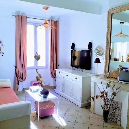 De Charme Au Coeur De * Saint-Tropez